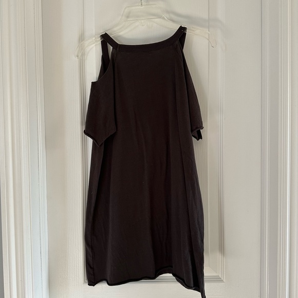 Chaser T-shirt. Open shoulders. - Picture 2 of 2